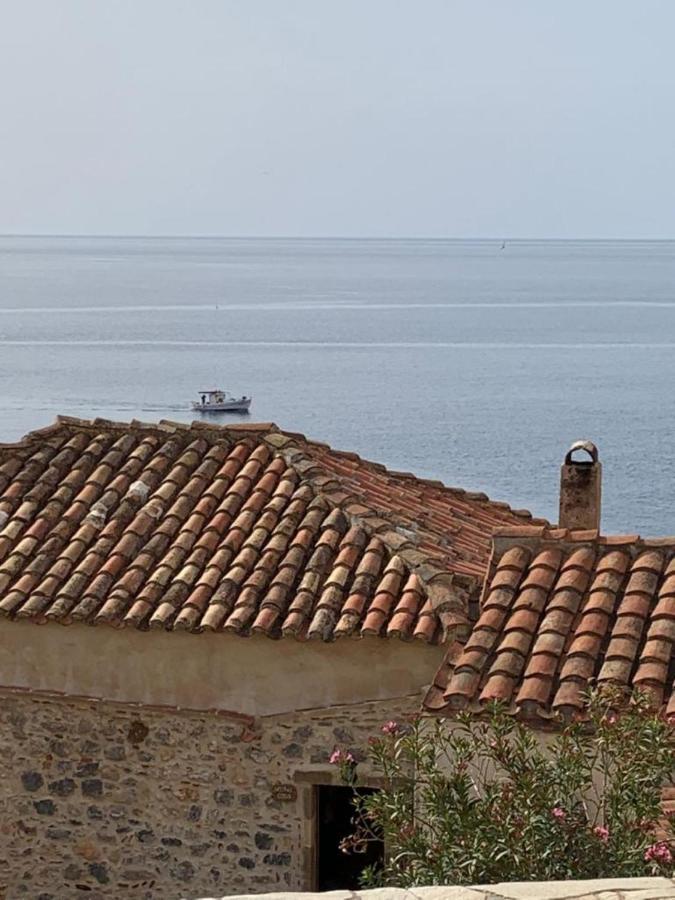 Athina Guesthouse Monemvasia Extérieur photo