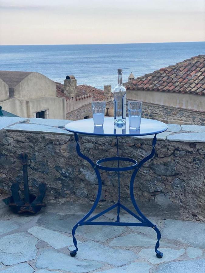 Athina Guesthouse Monemvasia Extérieur photo